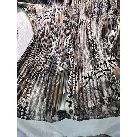 Avenue Animal Print Boho Blouse | Size 26/28 | Flowing Plus Size Statement Top - Picture 6 of 8